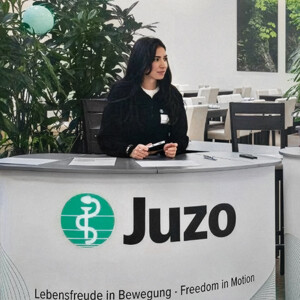 Azubi Asya K. beim Juzo Go Tag 2025 Azubi Asya K. beim Juzo Go Tag 2025