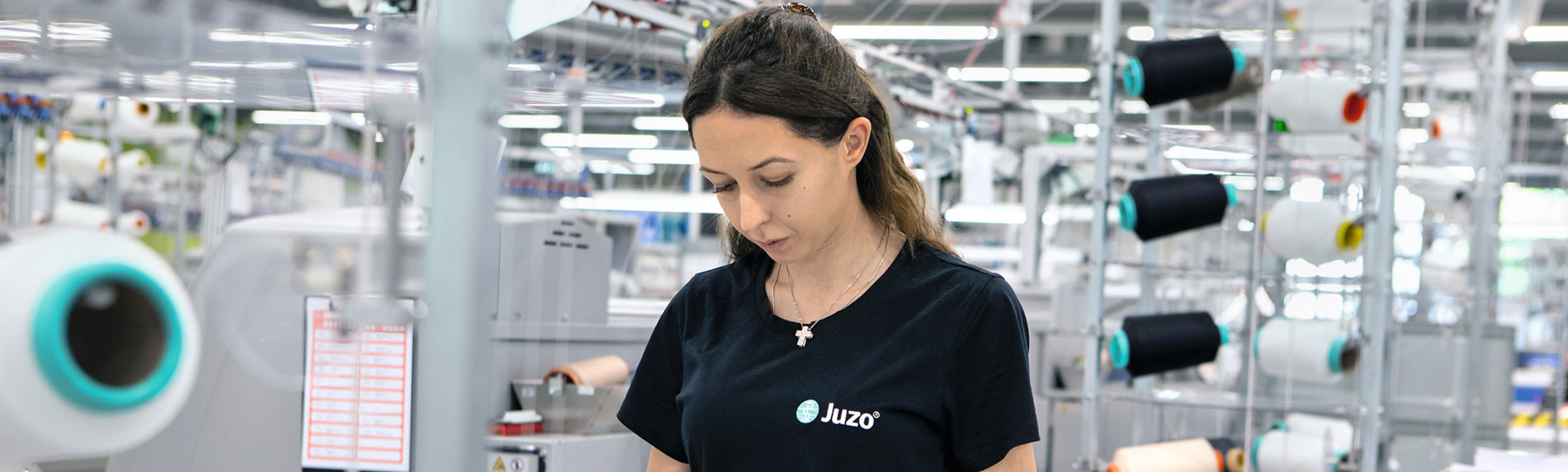 Hightech möter handarbete