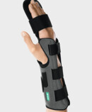 Höger arm med handledsortos Palmar Xtec Digitus – handledsortos med fingerstöd
