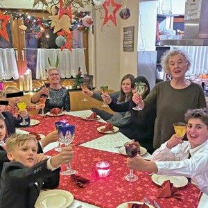 Geschenkübergabe beim Paulihof