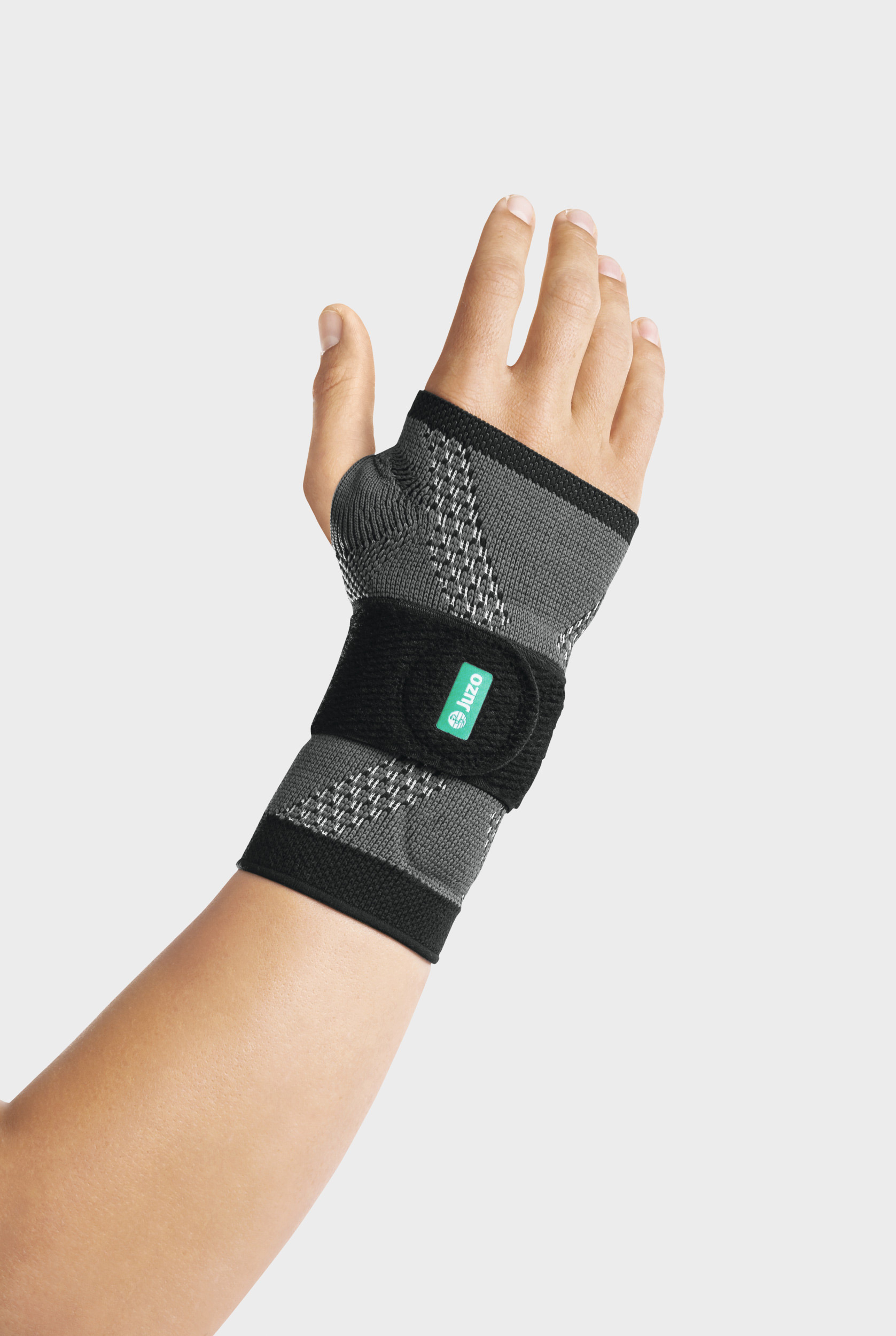 JuzoFlex Manu Xtra wrist support on one hand JuzoFlex Manu Xtra wrist support on one hand