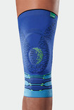Knie mit der Genu Xtra Style in Blue Sensation