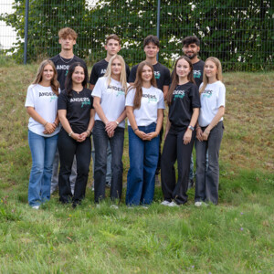 Gruppenbild Azubis und Ausbilder beim Nachhaltigkeitstag