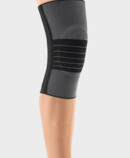 Knee with JuzoFlex Genu 505 Comfort in colour Anthracite